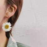 Pressed Flower Drop Earring - Resin Daisy