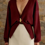 Metal buckle V-neck knit cardigan