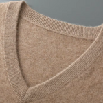 PURE EXTRA-FINE MERINO WOOL V-NECK VEST