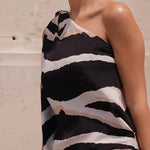 Loose Sleeveless Asymmetric Zebra-Stripe One-Shoulder Vest Top