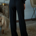 Classic High-Waisted Black Trousers with a Tailored Fit