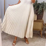 Sleeveless pleated simple solid color dress