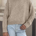 Loose-fitting casual long-sleeved top