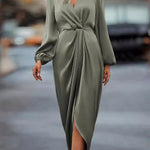 Loose Puff Sleeves Pleated Solid Color Split-Joint V-neck Midi Dresses