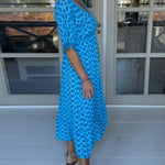 Aisha™ | Comfortable Loose Fit V-Neck Midi Dress