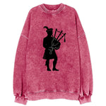 Bagpiper in traditional stance - Vintage Sweatshirt