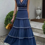 Temperamental and Mature V-neck Tassel Dress