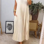 Sleeveless pleated simple solid color dress