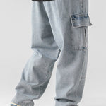 Elastic Waist Relax Fit Straight Leg Cargo Jeans