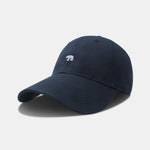 Cotton baseball cap with embroidered bear pattern