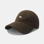 Cotton baseball cap with embroidered bear pattern